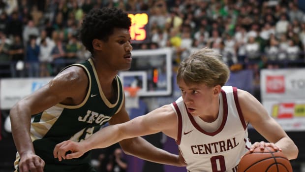 Jesuit Central Catholic 6A Oregon boys basketball quarterfinal 2024 Taylor Balkom 44